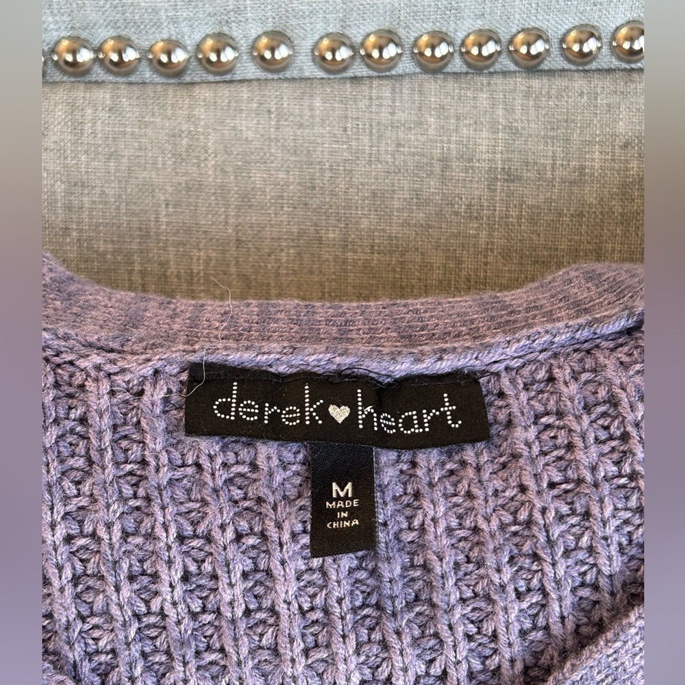 Derek Heart Lavender Purple Knit Pullover Sweater Top with Cut Outs Soft Size M - Picture 6 of 10